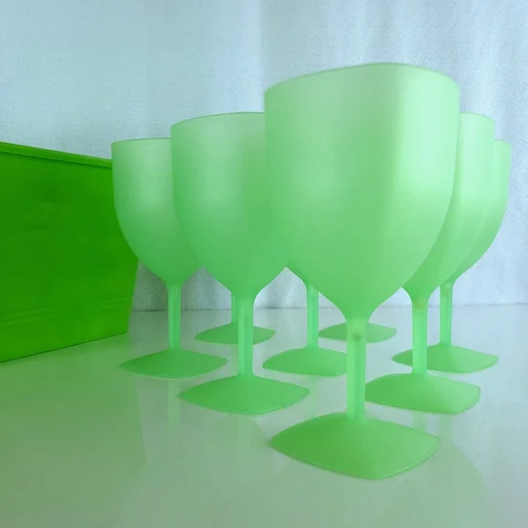 Frosty Mint Green Plastic Stemware - Picture 5 of 12